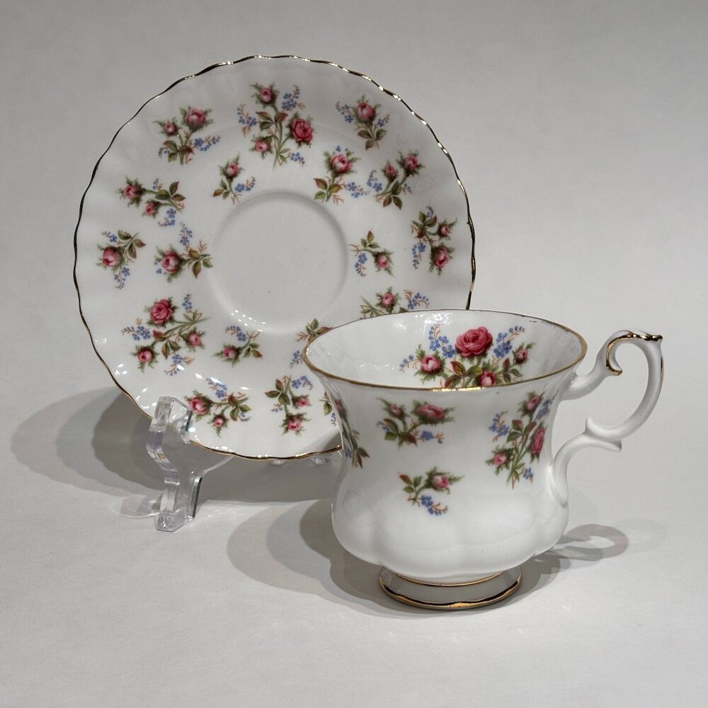 Royal Albert Winsome Gold Trim Bone China Tea Cup and Saucer Set Made in England
